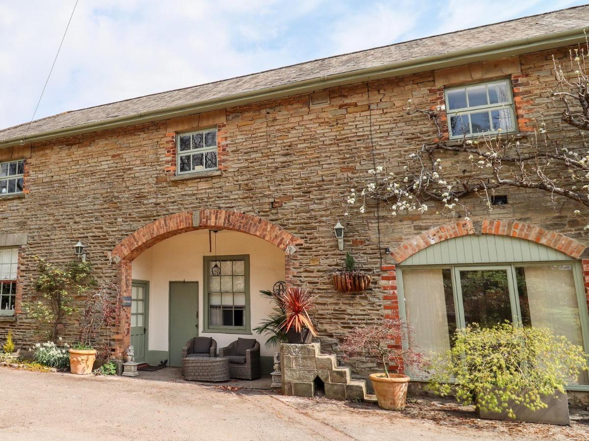 The Stable Apartment Lydney Exterior photo